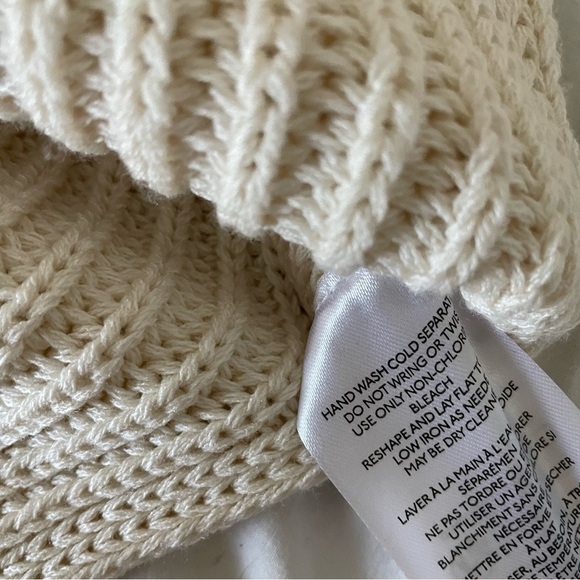 Pilcro V-Neck Hooded Sweater Vest Knit Cream sz XXS - Picture 13 of 15